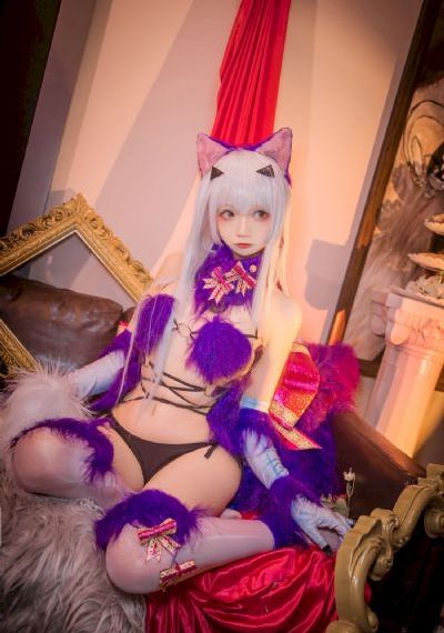 美女丝袜欧美_4K免费观看电视剧