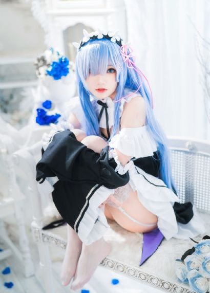 欧美款的羽绒服女款_高清无删减在线观看