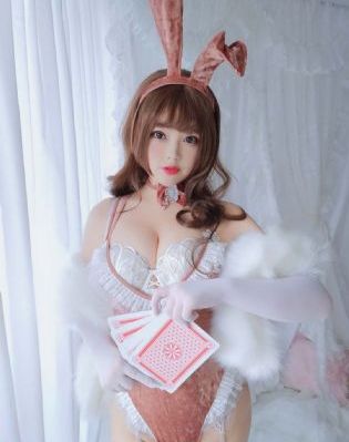 日本最新av女优番号_暖暖免费观看视频