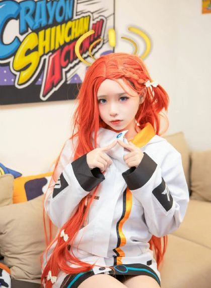 欧美辣妈运动街拍_4K免费全集观看